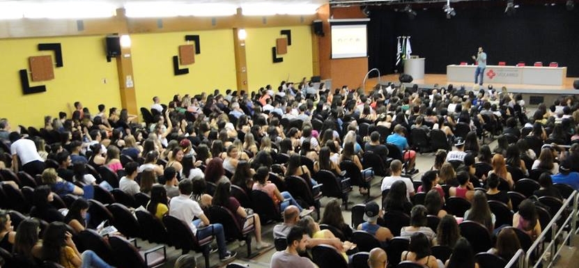 noticia-content-aula_magna_2017_1.jpg