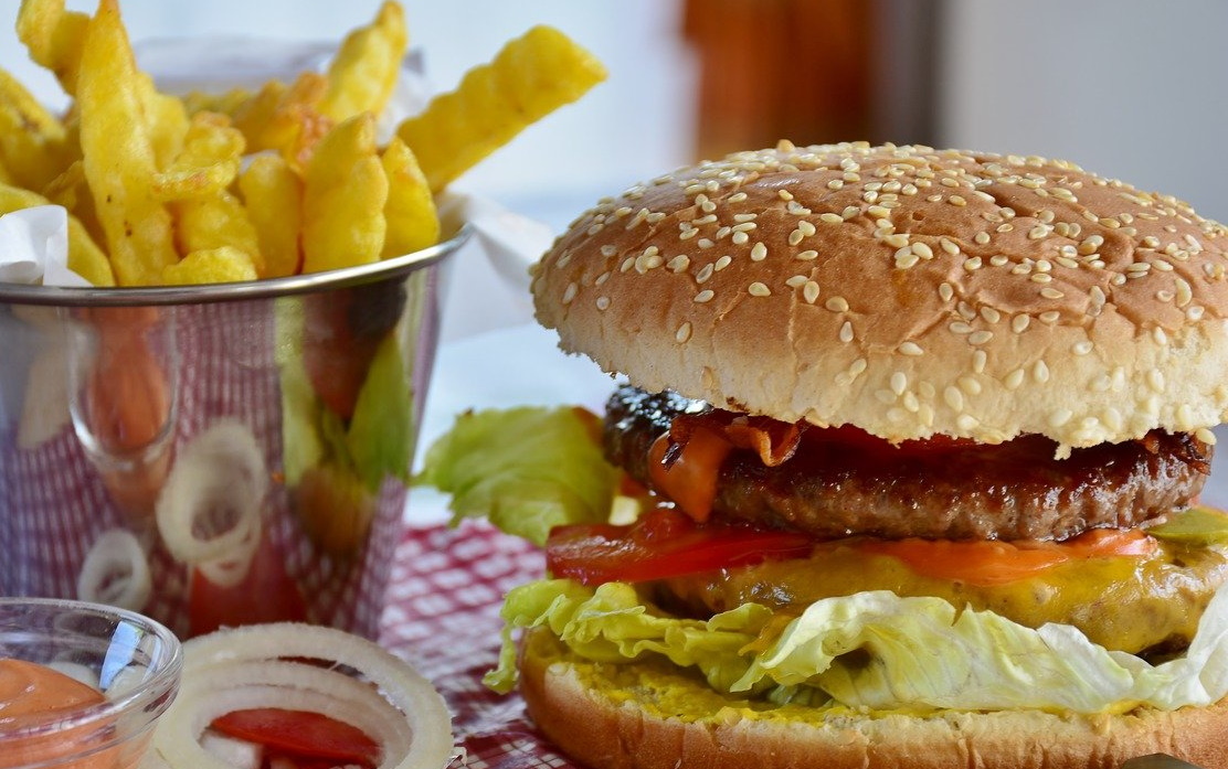 noticia-content-burger_editado.jpg